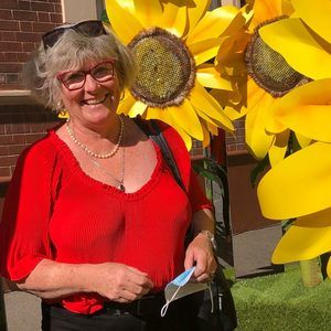 Meet your Posher, Sandra